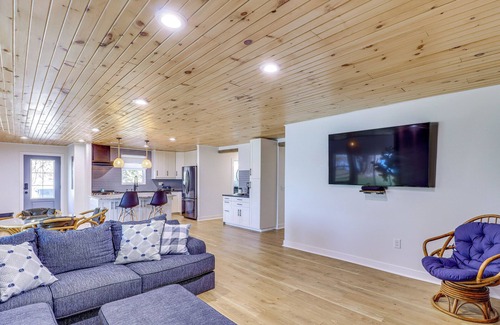 Summit Station Casa | Modern Buckeye Lake Retreat: Game Room & Fire Pit!
