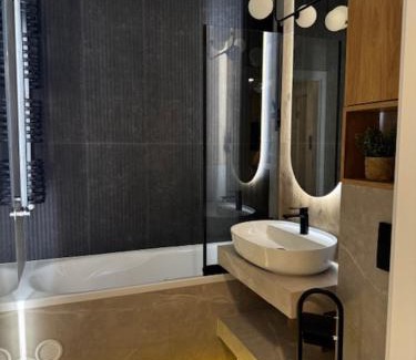 Ursynow Apartamento | Family & Business Apartments PREMIUM No 2 - 1 Bedroom with Private Jacuzzi, Balcony, Parking
