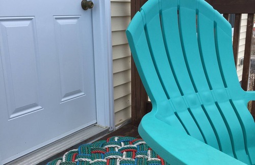Hants Harbour Cabina | Family cabin by the sea available August and September in Newfoundland