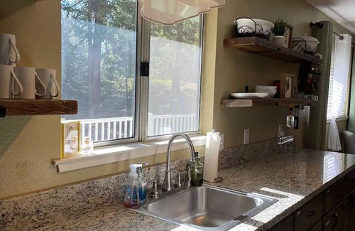 Glencoe Chalet De Esquí | Family Cabin In Quiet Neighborhood Near Hiking