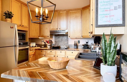 Slaty Fork Cabina | Family Cabin near Snowshoe WV with Hot Tub, Sauna, Game Room and Views