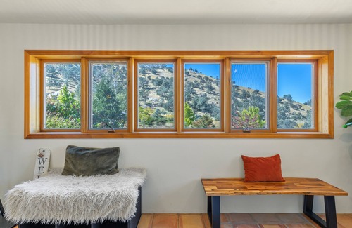 Tehachapi Casa | Family Cabin Retreat, Hot Tub, Game Room and More!