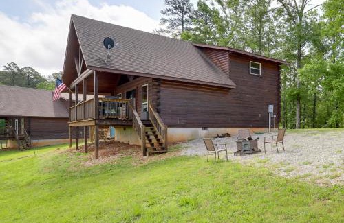 Van Buren Casa | Family Cabin with Deck By Mark Twain Natl Forest!