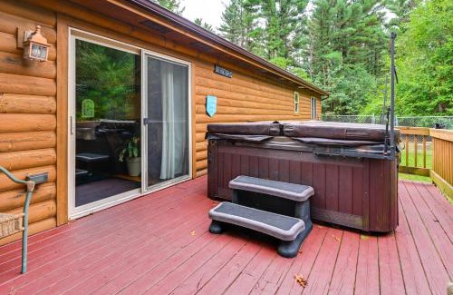 Wisconsin Dells Casa | Family Cabin with Hot Tub 10 Mi to The Dells!