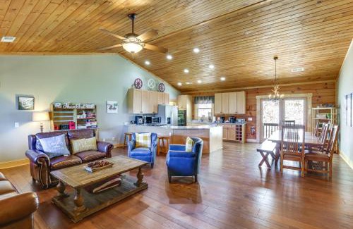 Boone Casa | Family Cabin with Private Hot Tub and Views in Boone!