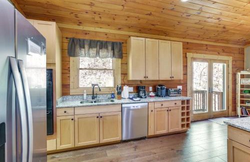 Boone Casa | Family Cabin with Private Hot Tub and Views in Boone!