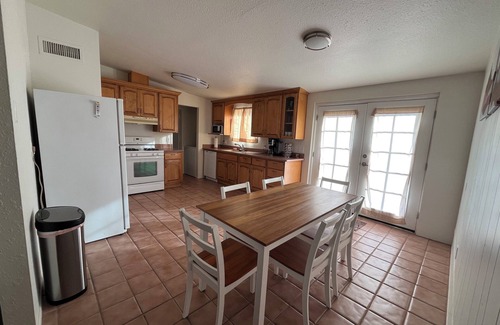 Drexel Heights Casa | Family Casita in the Sonoran Desert - Nearby Park, Trails, Shops & Restaurants