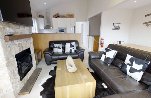 Perisher Valley Complejo | Family Chalet (for 4), The Stables Resort Perisher