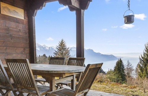 Caux Casa | Family chalet with views of the Alps and lake, above Montreux in Caux