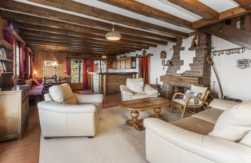 Caux Casa | Family chalet with views of the Alps and lake, above Montreux in Caux