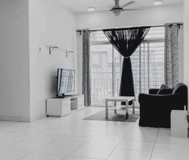 Bandar Saujana Putra Apartamento | Family Condo 50 inches TV Netflix and WiFi with Pool View