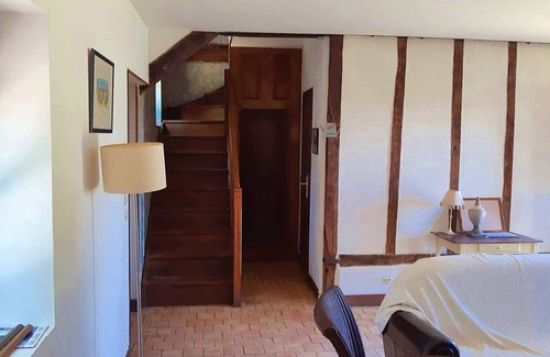 Saint-Clair-d'Arcey Cabaña | Cottage Family 3 espigas en el campo