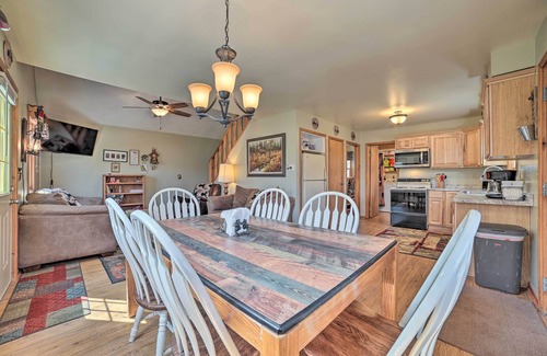 Higgins Lake Cabina | Family Cottage 3 Mi to Higgins Lake State Pk!