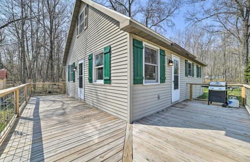 Higgins Lake Casa | Family Cottage 3 Mi to Higgins Lake State Pk!