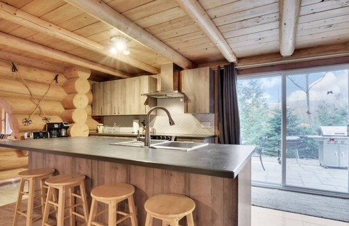 Mauricie Chalet De Esquí | Family cottage in nature with access to the river!