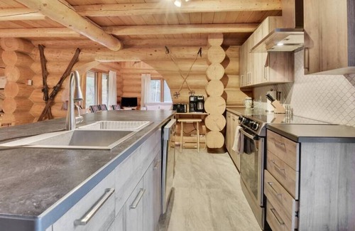 Mauricie Chalet De Esquí | Family cottage in nature with access to the river!