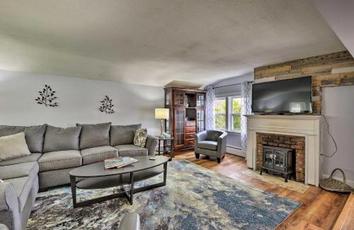 Chaumont Casa | Family Cottage on Chaumont Bay, Walk to Downtown