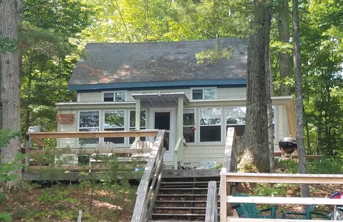 Hollis Center Cabaña | Family cottage on Deer Pond within 30 min to Southern ME beaches and activities!