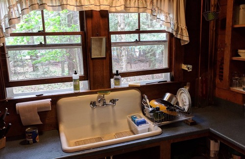 Hancock Cabaña | Family Cottage On Pristine Lake Nubanusit