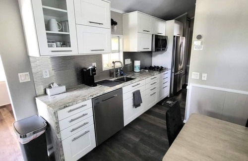 Braden River Cabaña | Family cottage with private backyard