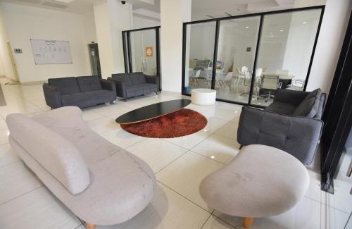 The Strand Apartamento | Family Cozy Homestay - Alpha IVF at Strand Mall