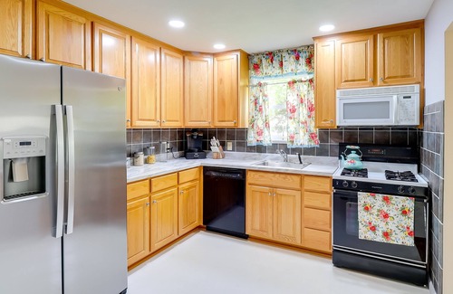 Camden Casa | Family Delaware Vacation Rental - 4 Mi to Dover