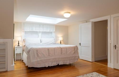 Northeast Harbor Casa | Family & Dog Friendly 4BR in Downtown NE Harbor - Millbrook