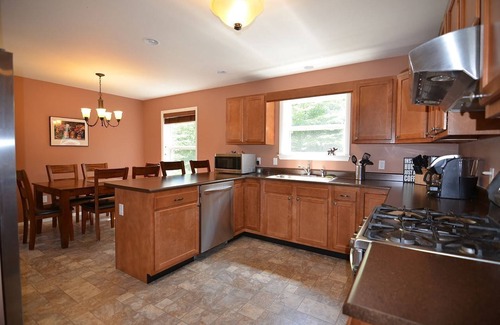 Cavendish Casa | Family & dog friendly house w/ deck & game room. Minutes to town, Okemo & lakes