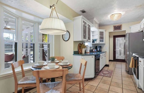 Whitemarsh Island Casa | Family & dog-friendly house w pool & entertainment