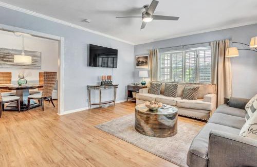 Victoria Park Casa | Family Escape 2BR Main plus 1BR Cottage Heated Pool