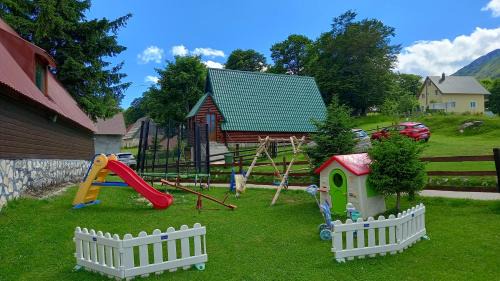 Virak Casa | Family Farm Bungalow