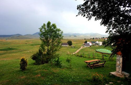 Virak Casa | Family Farm Bungalow
