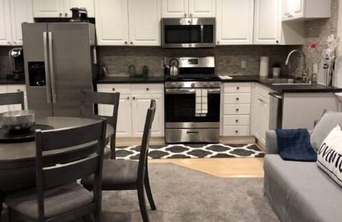 Sandy Apartamento | Family Favorite with Indoor Basketball Court