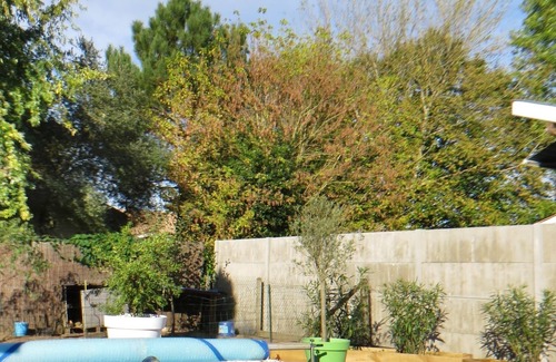 Saint-Vincent-de-Tyrosse Casa | Family house swimming pool garden 1000m² trampoline ping-pong basketball cleaning
