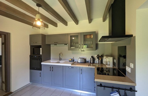 Pouligny-Notre-Dame Cabaña | Casa rural renovada perfecta para familias con amplio jardín, cerca de base de ocio con golf y balneoterapia