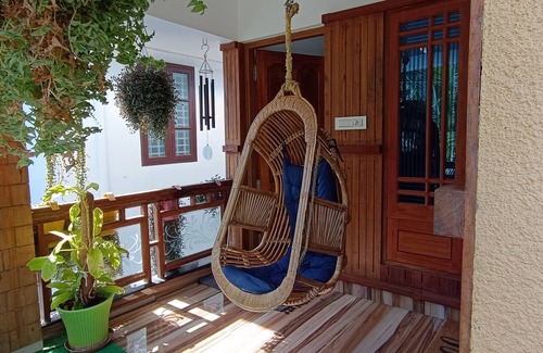 Thiruvananthapuram Casa | Family friendly Homestay with Homely food Near by Kovalam bypass Trivandrum