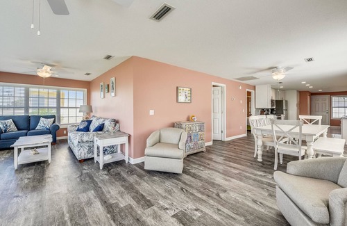 Bid-a-wee Beach Casa | Family-Friendly Cottage Home Steps Away from the Beach