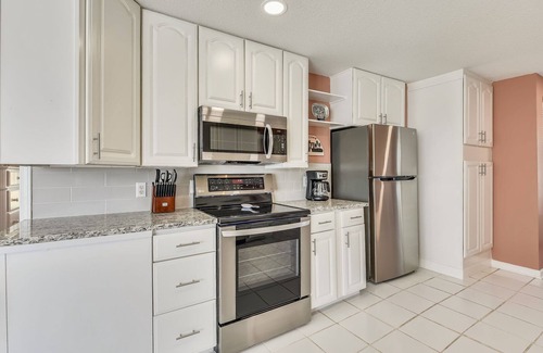 Bid-a-wee Beach Casa | Family-Friendly Cottage Home Steps Away from the Beach