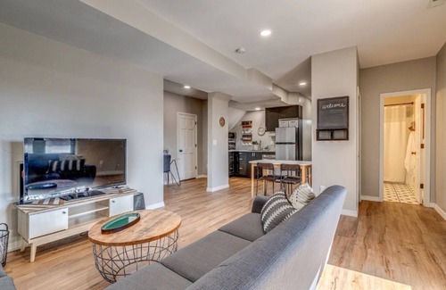 Briargate Casa | Family-Friendly - Cozy Modern - Convenient - USAFA - Air Force Academy