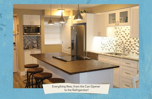 New Smyrna Beach Condominio | VISTA AL MAR Y PASOS A LA PLAYA! Totalmente remodelado y familiar!