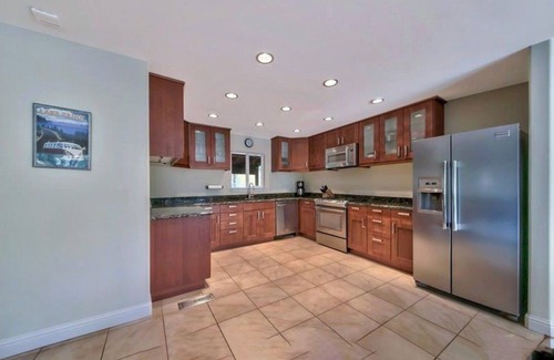 Pioneer Trail Casa | Family- Friendly Mountain & Forest View Retreat - 8 guests + kids 5 & under