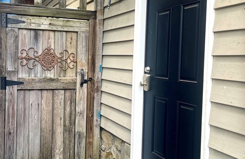 Westport Casa | Family friendly 2-bedrm 4 bed guest house with all essentials. 2 night minimum.