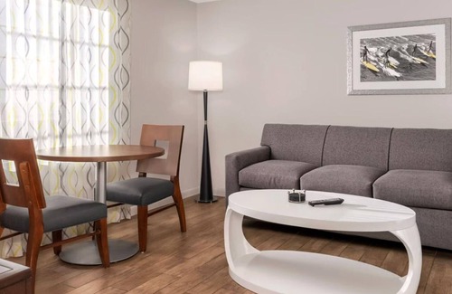 Daytona Beach Complejo | Family-Friendly 2BR Suite at Ocean Walk - Beach & Pools Await