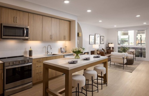 Mountain View Condominio | Family Friendly 2BR Condo at Avelle with Hot Tub & Pool