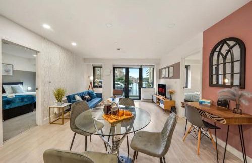 Bedford Apartamento | Family Friendly 2BR in Bedford, Parking, Free WiFi, Gym & Cinema room