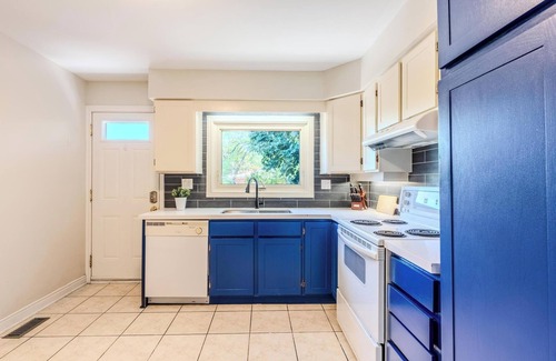 Hamilton Apartamento | Family-Friendly 2BR Sleeps 6