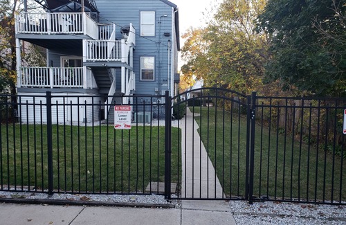 Evanston Apartamento | Family-friendly 3-bdrm-2bth apt w/AC, WiFi, & private prkng in Evanston-Near NWU
