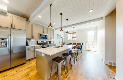 Park City Casa | Family-friendly 3-story townhouse w/private gas grill near Park City Mountain