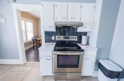 Niagara Falls Casa | Family-Friendly 3Br-Free Parking & Wifi