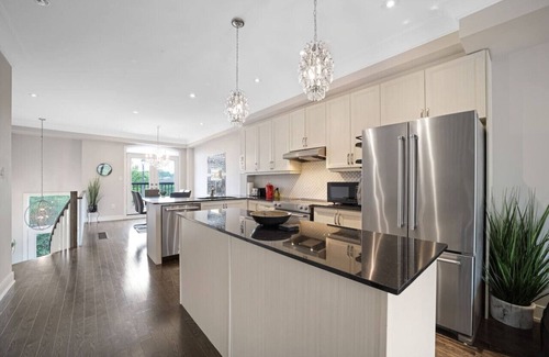 Lakeview Casa | Family-Friendly 3BR Mississauga Home w/ Parking